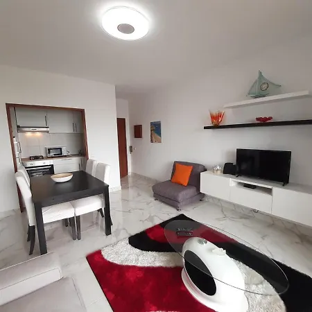 Vista 16- Wifi, Remodelado, 80mt *