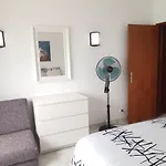 Vista 16- Wifi, Remodelado, 80mt *